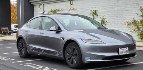 Tesla Model 3 2025