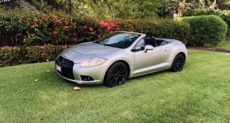 Mitsubishi Eclipse Spyder 2012 — Options de location de voitures à Kihei, HI