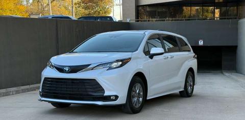Toyota Sienna 2025