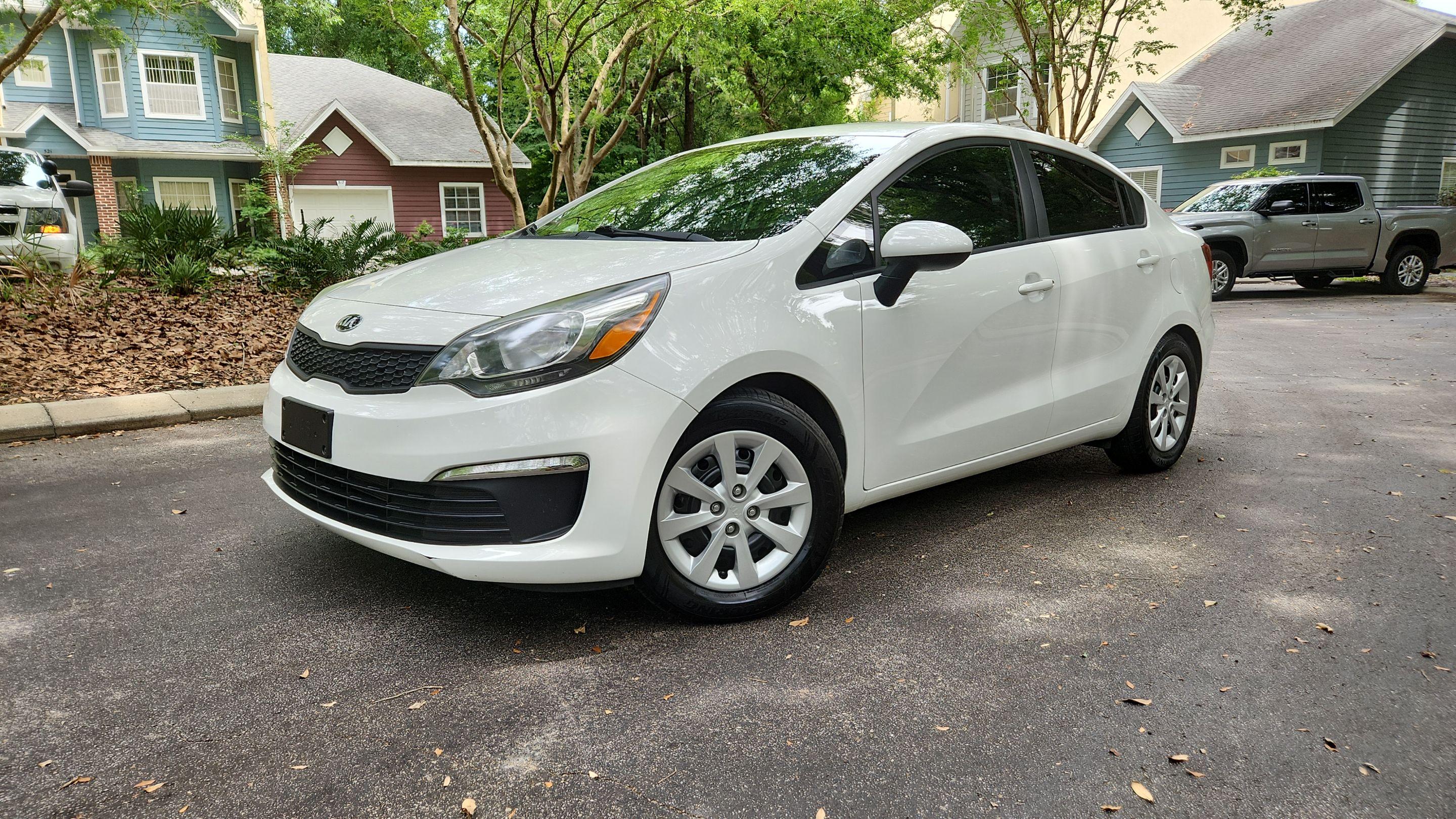Kia Rio 2016 in Gainesville, FL