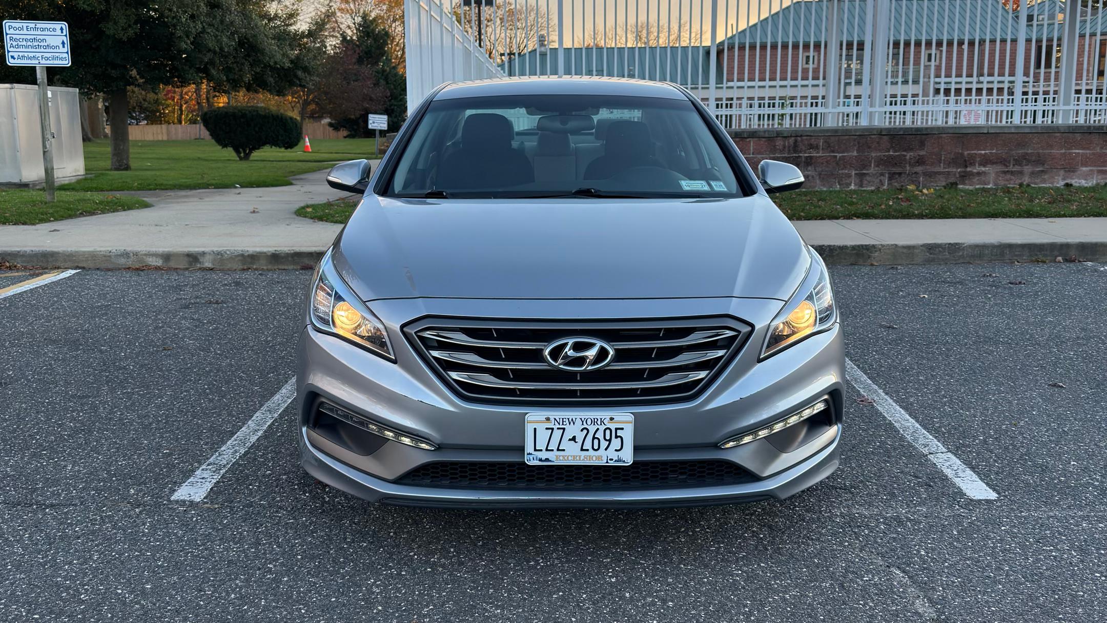 Hyundai Sonata 2016 in North Babylon, NY