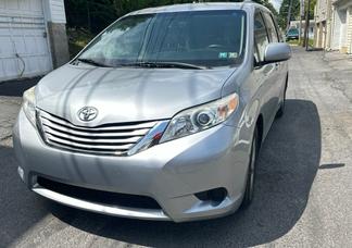 Toyota Sienna car