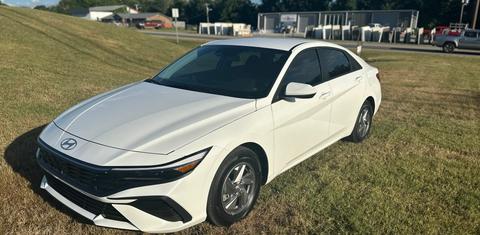 Hyundai Elantra 2025