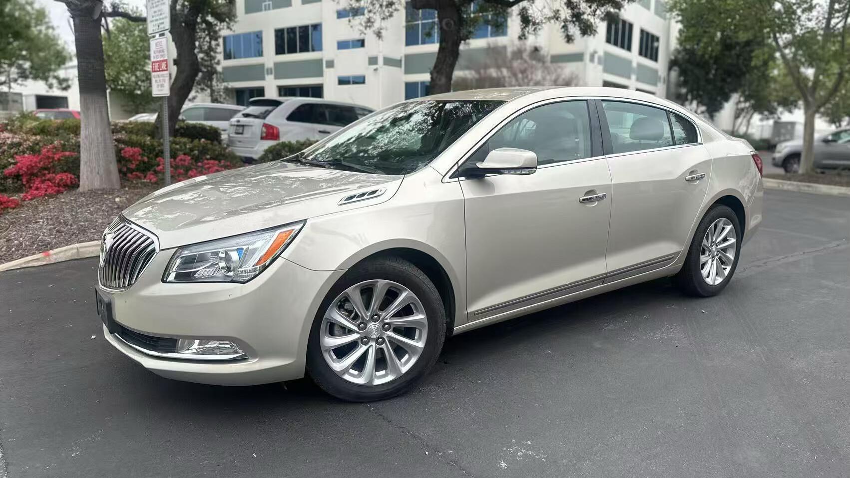 Buick LaCrosse 2016 in 