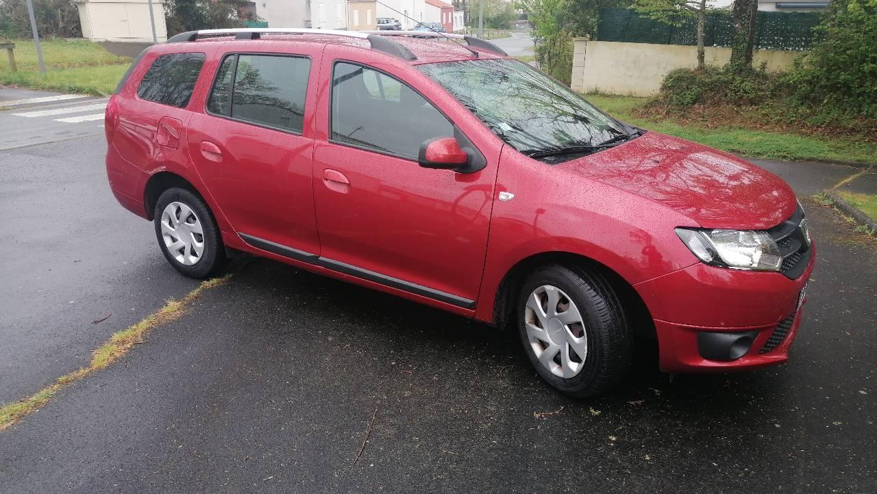 Dacia LOGAN MCV 2016 à La Roche-sur-Yon