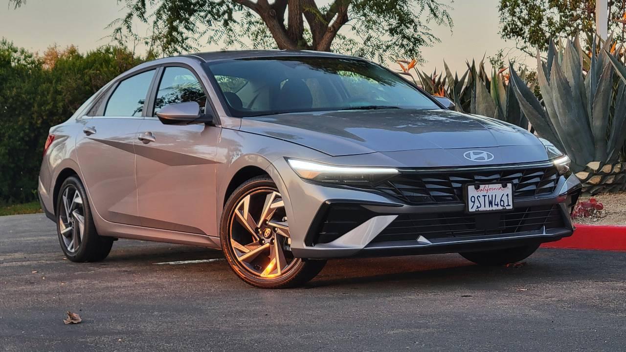 Hyundai Elantra 2025 in Carlsbad, CA