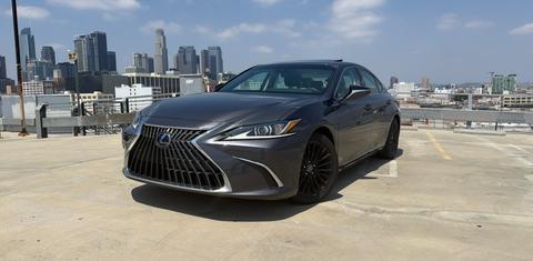 Lexus ES 2022