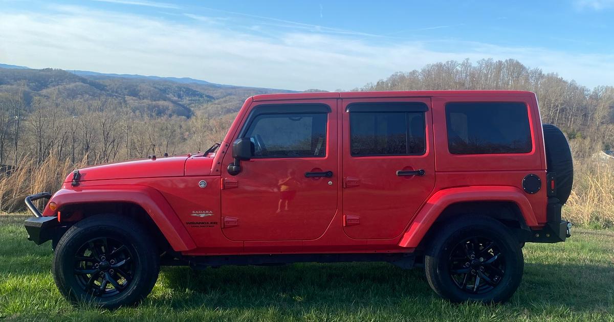 Jeep Wrangler Unlimited 2013 rental in Knoxville, TN by NATHAN H. Turo