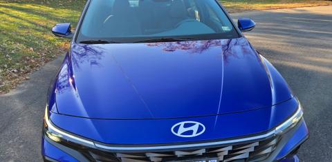 Hyundai Elantra 2024