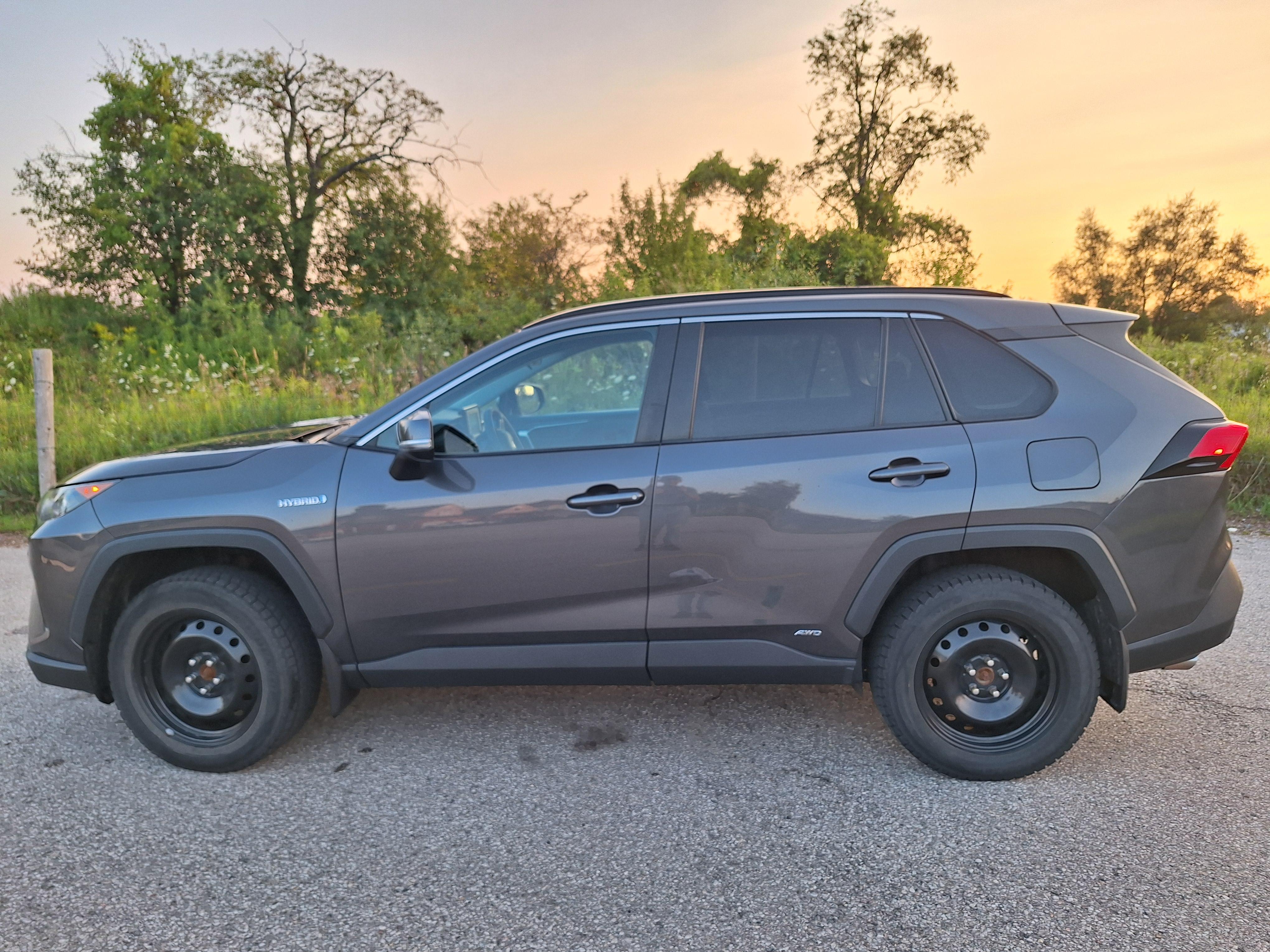 Toyota RAV4 Hybrid 2019 in Guelph/Eramosa, ON