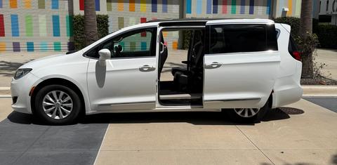 Chrysler Pacifica 2017