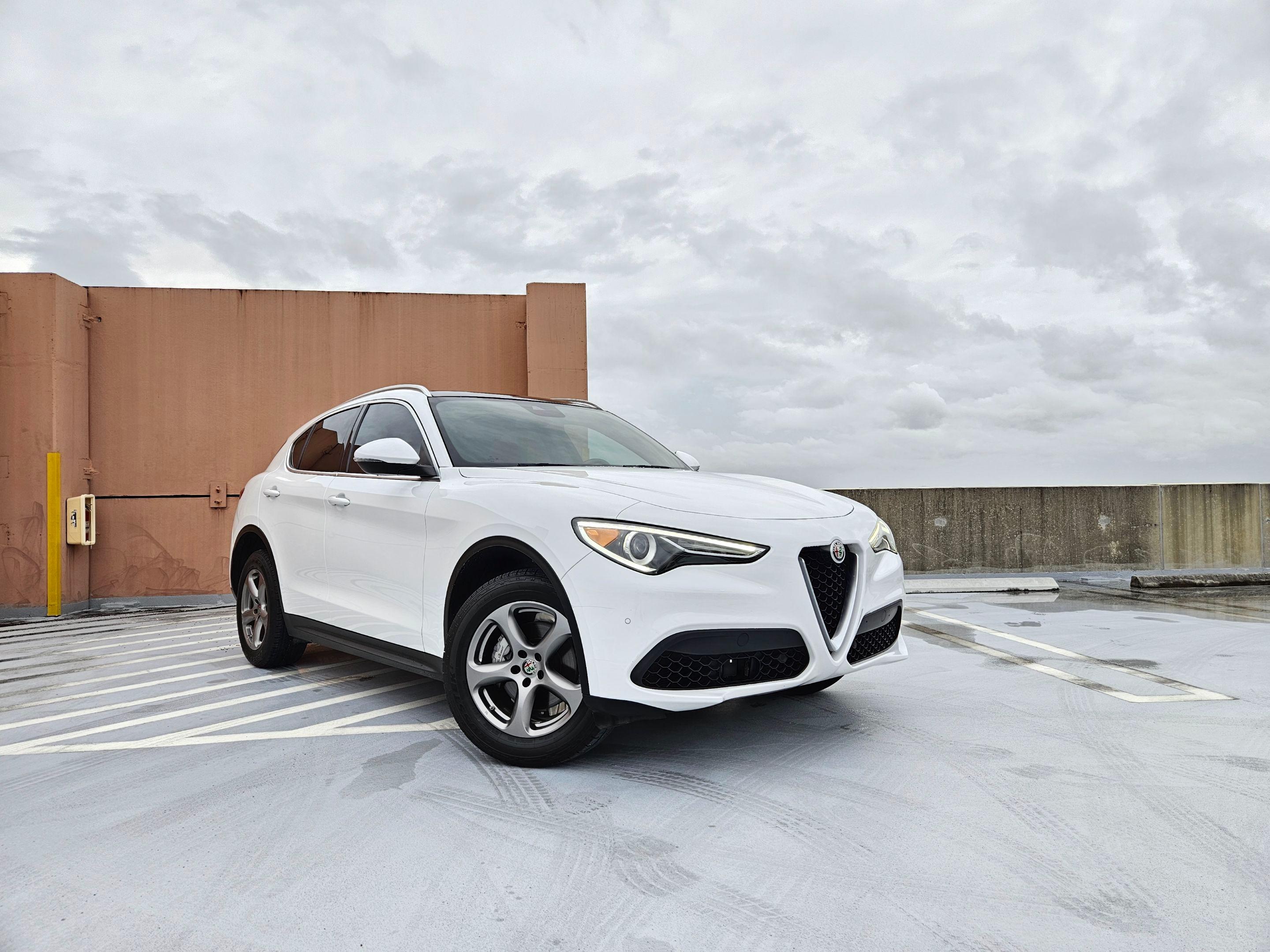 Alfa Romeo Stelvio 2021 in Hialeah, FL
