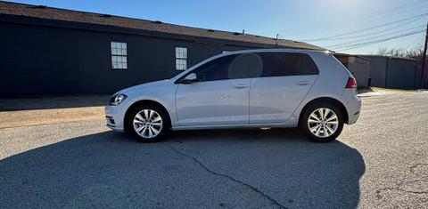 Volkswagen Golf 2021