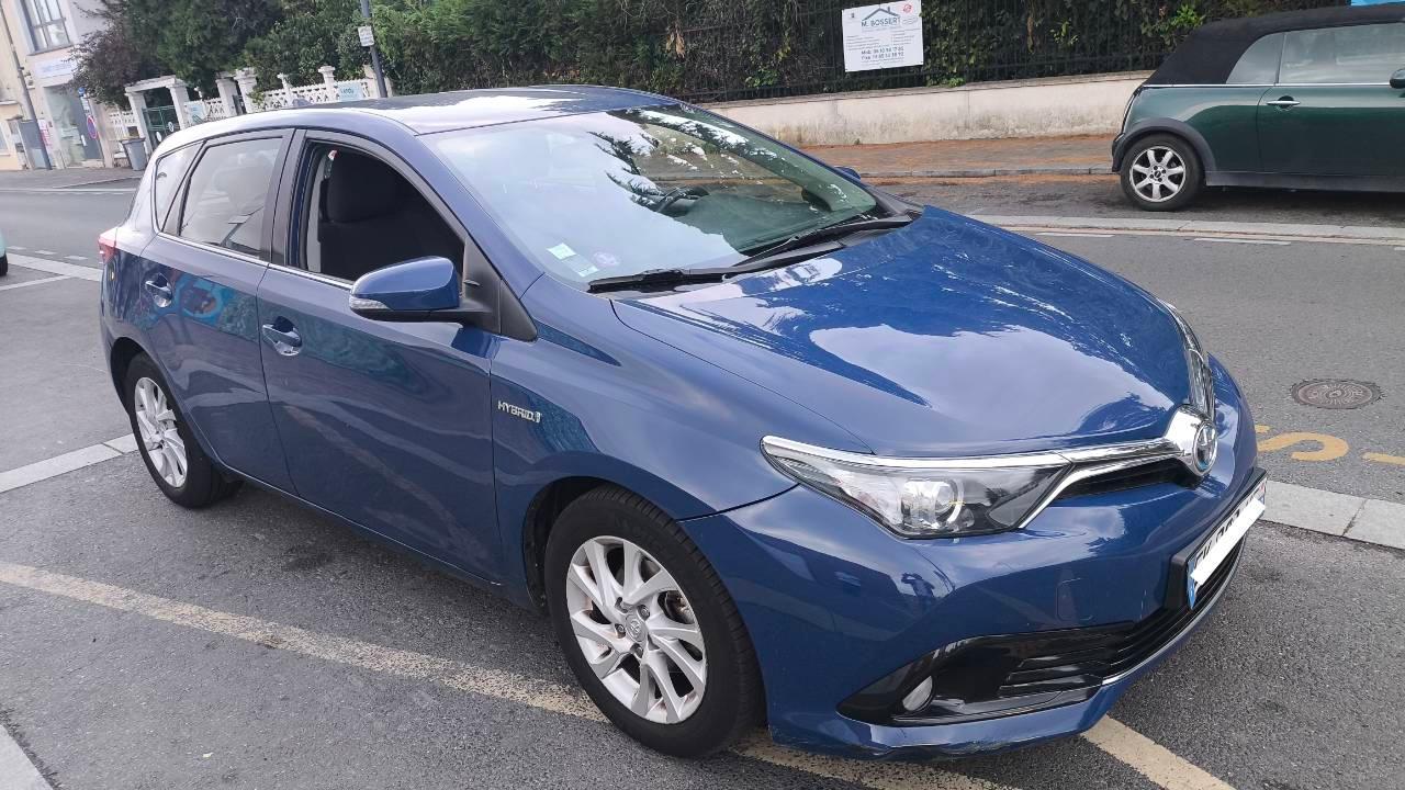 Toyota AURIS 2017 à Paris