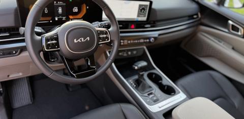 Kia Carnival 2025