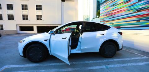 Tesla Model Y 2026