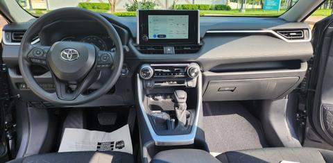 Toyota RAV4 2024