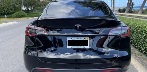 Tesla Model Y 2022