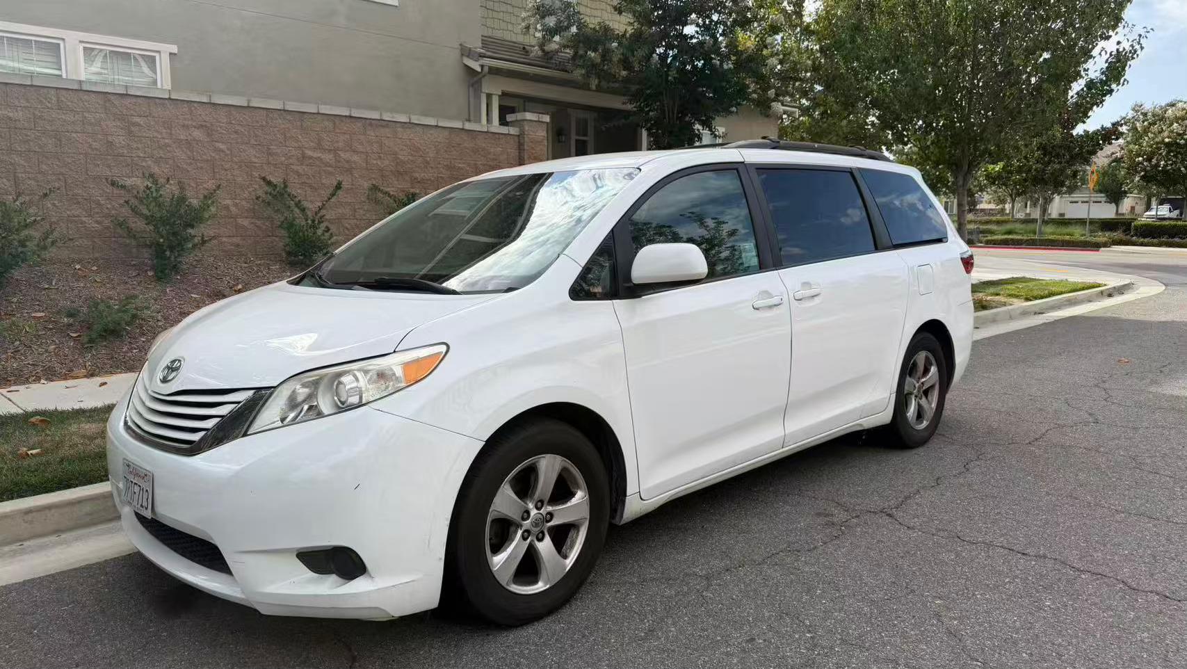 Toyota Sienna 2015 in West Covina, CA