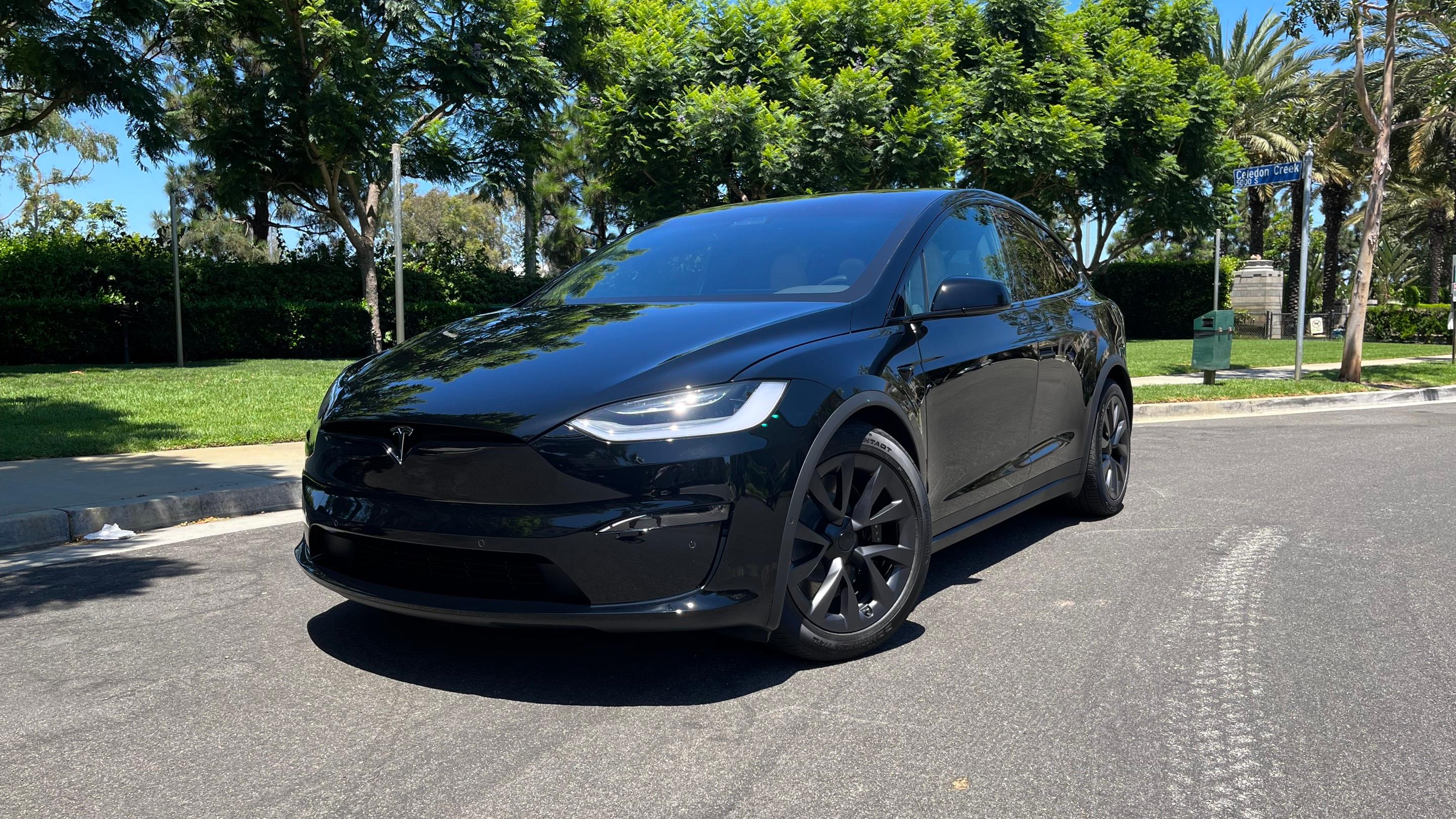 Tesla Model X 2022 in 