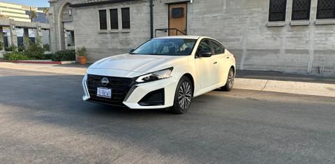 Nissan Altima 2025