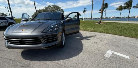Porsche Cayenne 2021