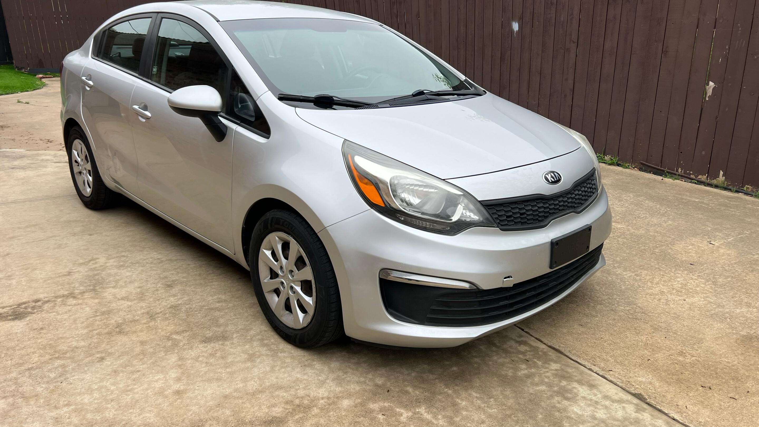 Kia Rio 2017 rental in Grand Prairie, TX by Luis H. | Turo