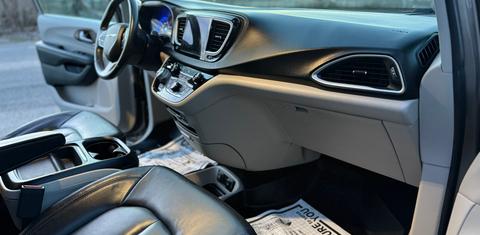 Chrysler Pacifica 2017