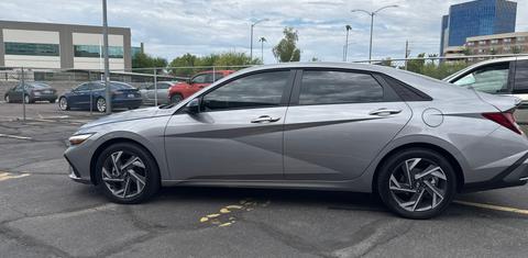 Hyundai Elantra 2025