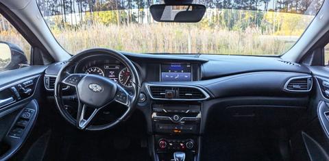 INFINITI QX30 2017
