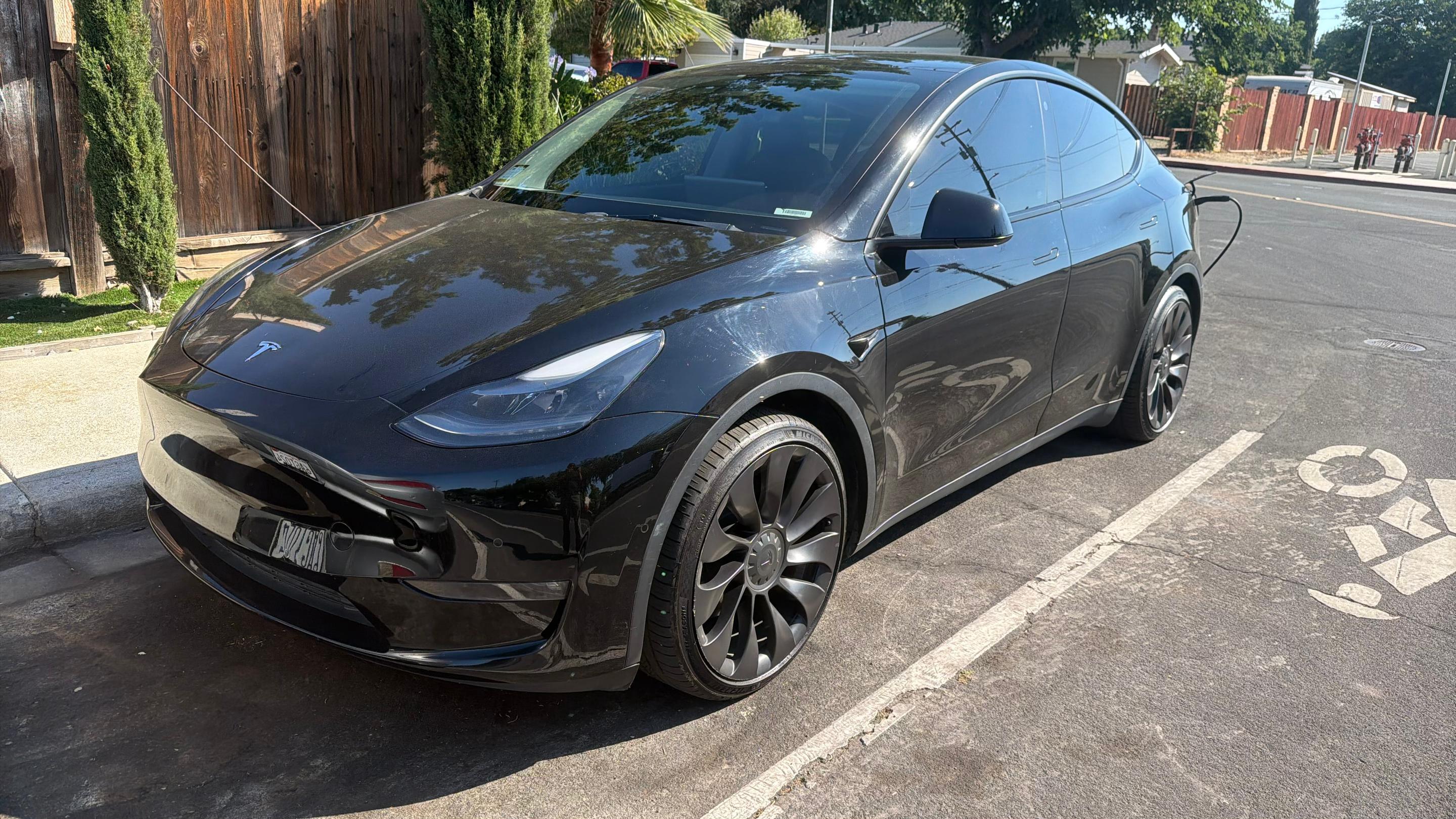 Tesla Model Y 2022 in Brentwood, CA
