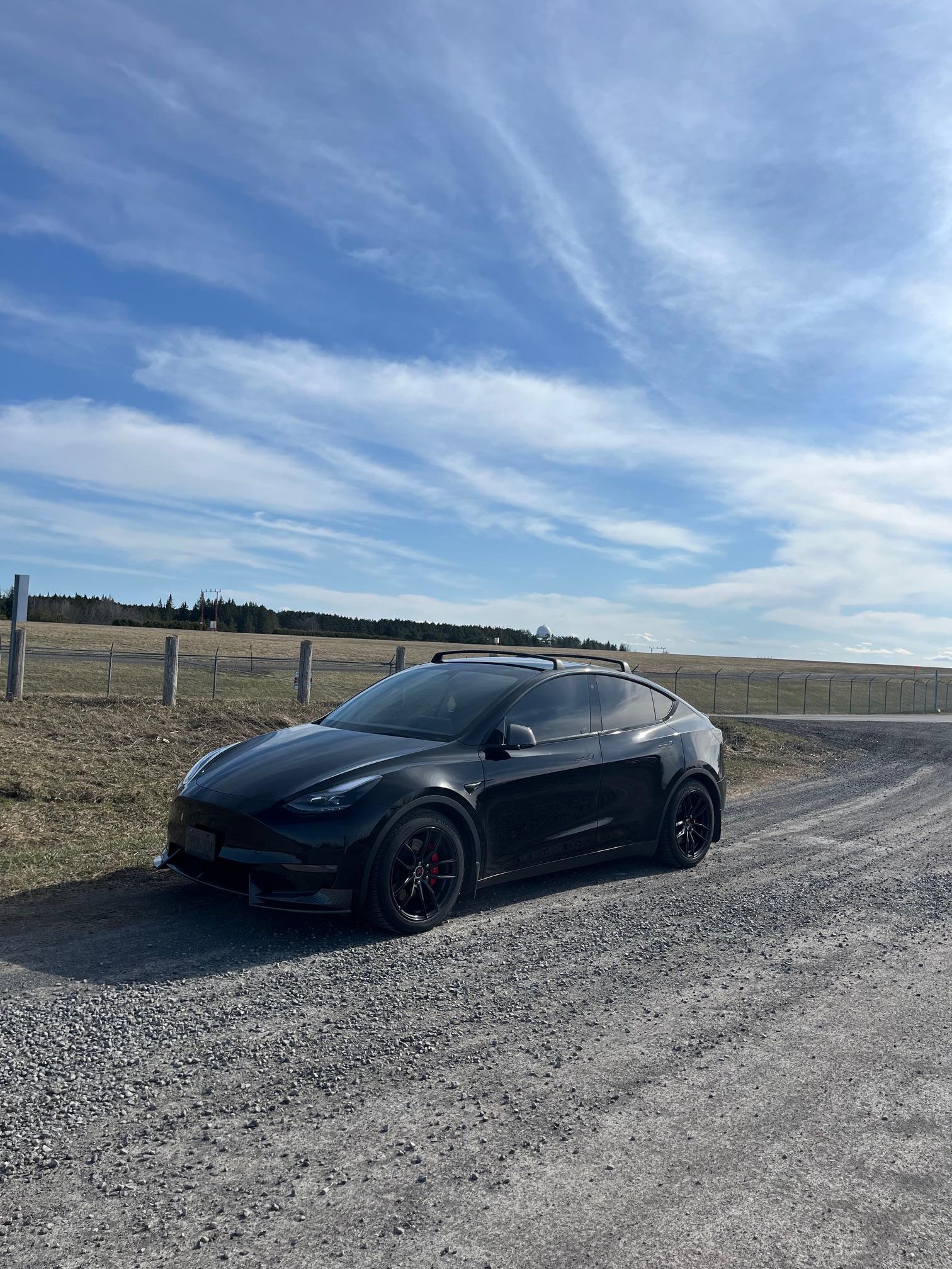 Tesla Model Y 2022 in Ottawa, ON
