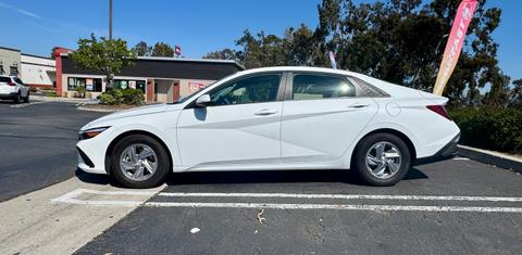 Hyundai Elantra 2024