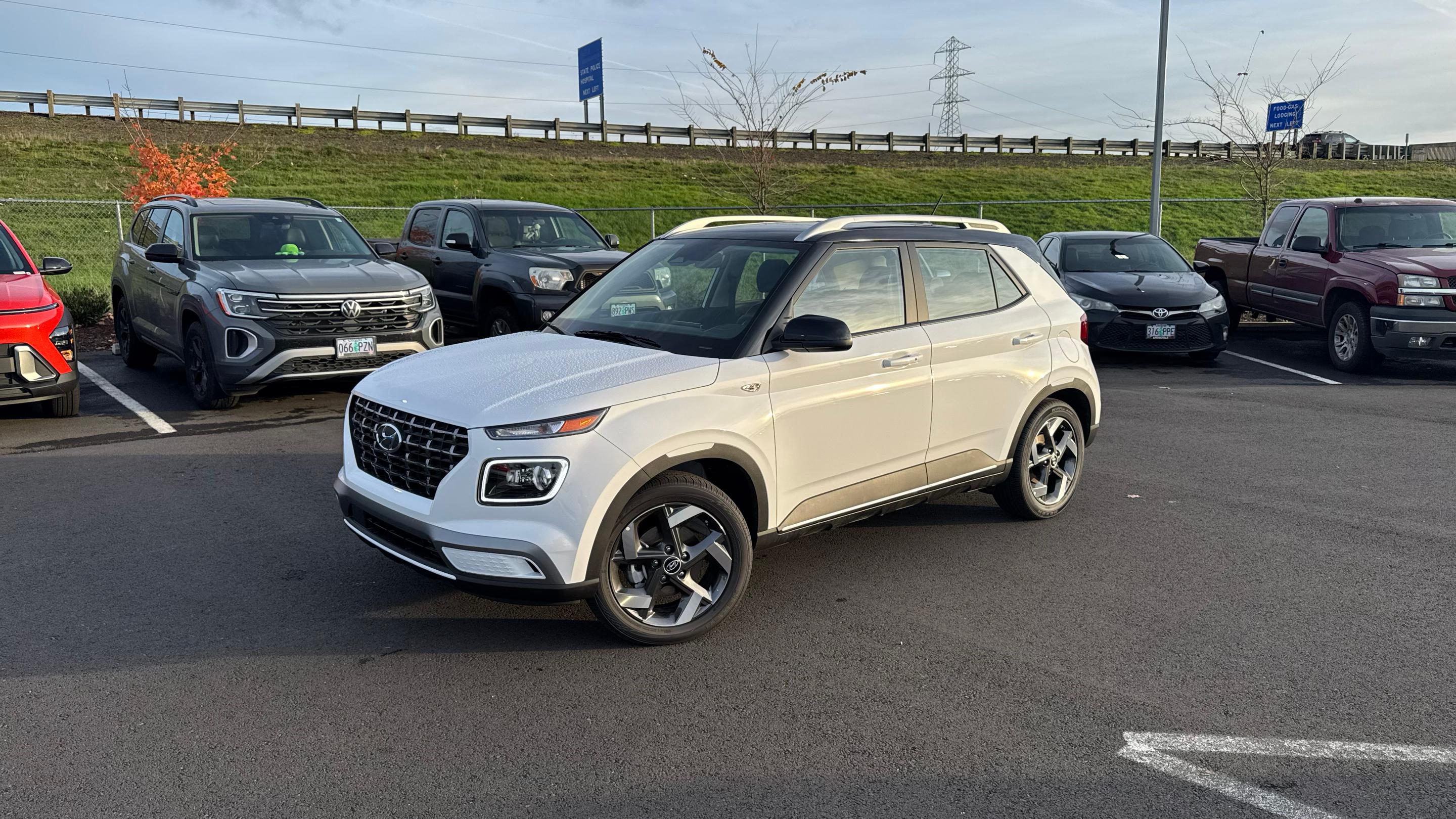 Hyundai Venue 2025 in Eugene, OR