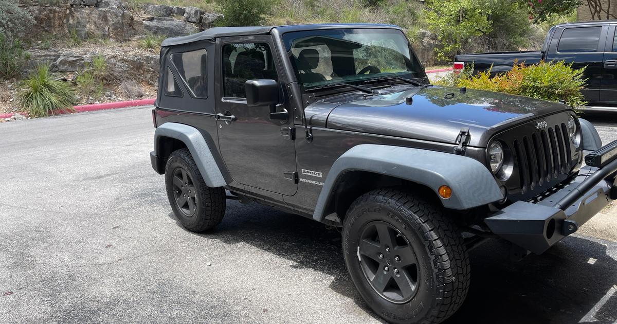 Jeep Wrangler 2016 rental in San Antonio, TX by Kari J. Turo