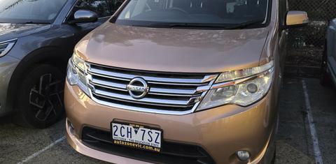 Nissan Serena 2014