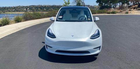 Tesla Model Y 2023