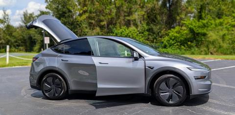 Tesla Model Y 2026