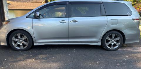 Toyota Sienna 2014