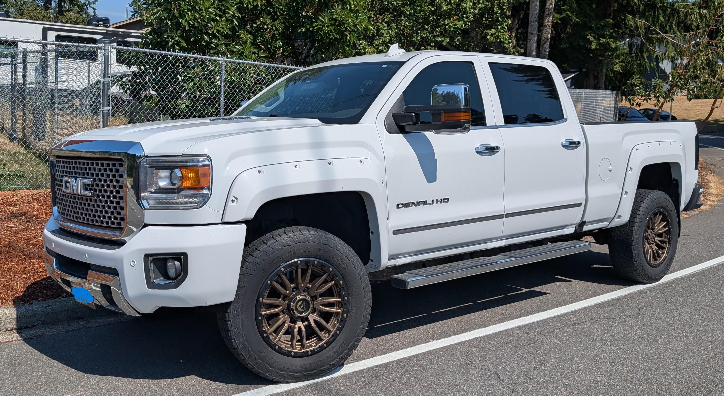 GMC Sierra 2500HD 2016 in Bellevue, WA