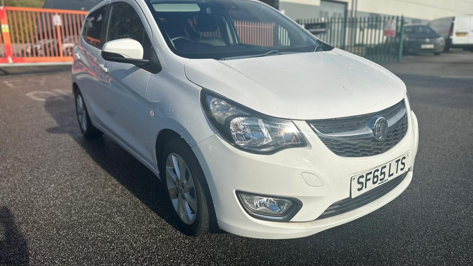 Vauxhall Viva 2016 in London