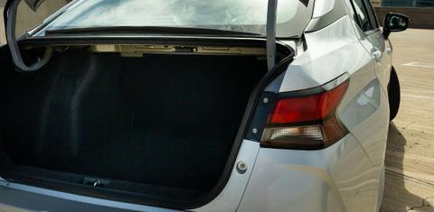 Nissan Versa 2021