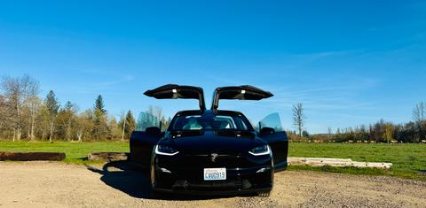 Tesla Model X 2023