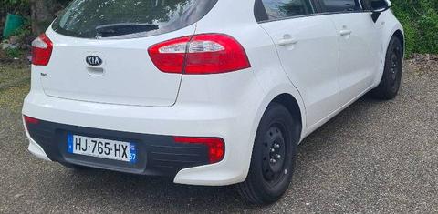 Kia RIO 2015