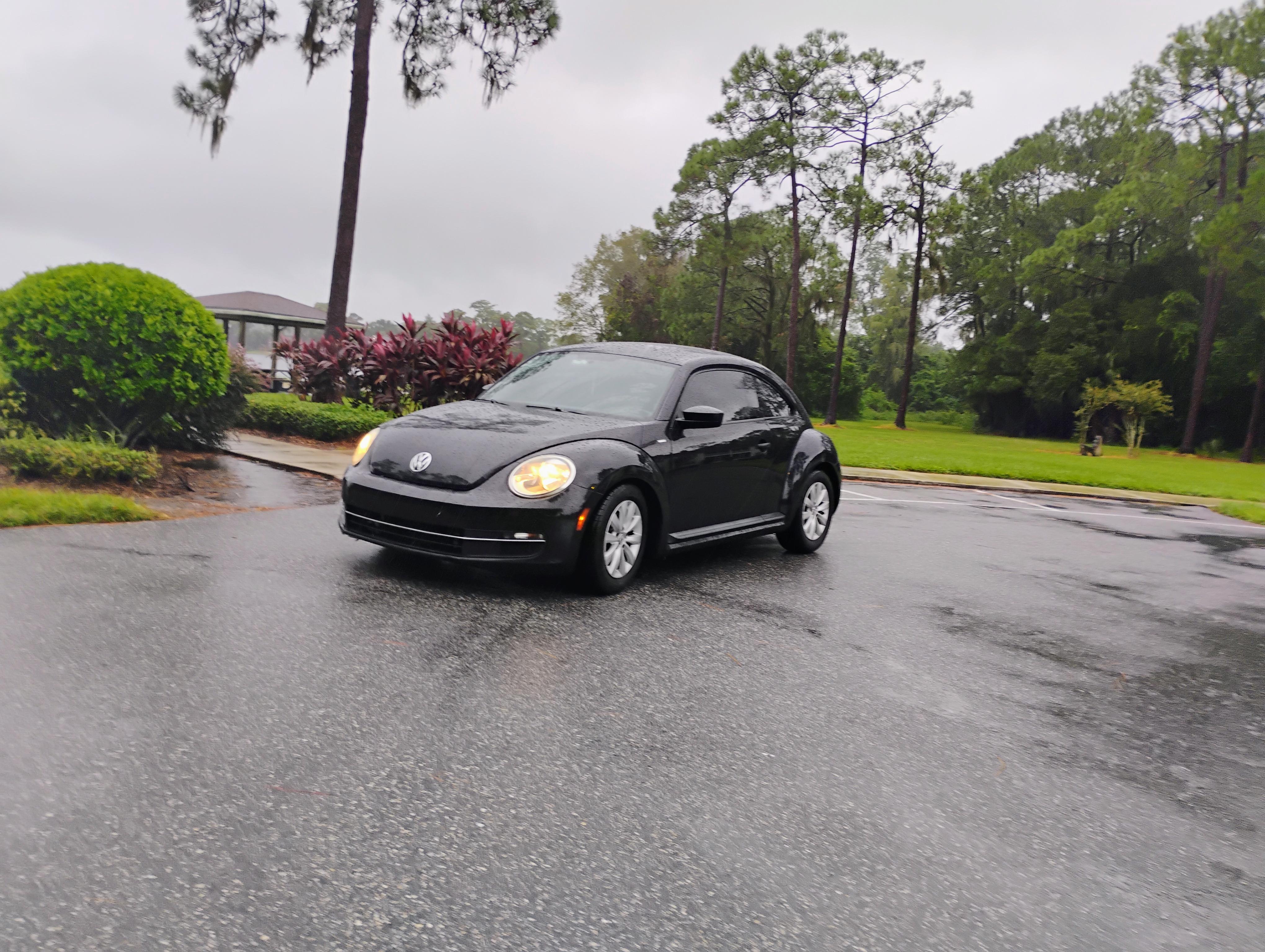 Volkswagen Beetle 2016 in Orlando, FL