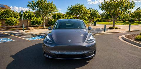 Tesla Model Y 2023