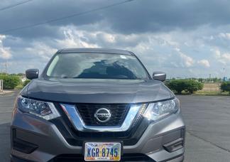 Nissan Rogue car