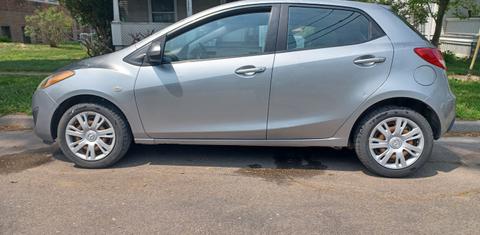Mazda Mazda2 2013