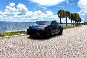 Lamborghini Urus 2020 in Miami