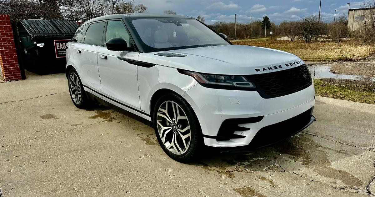 Land Rover Range Rover Velar 2020 rental in Racine, WI by Luis M. Turo